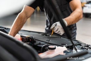 Cambi dell olio e sostituzione dei filtri:perché sono essenziali per la salute del motore 