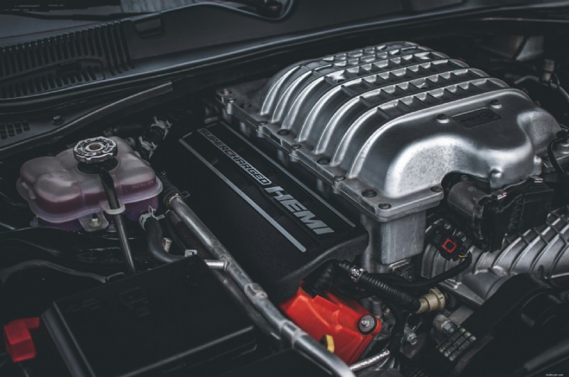 Motori turbocompressi e sovralimentati:quale è il migliore per le strade degli Emirati Arabi Uniti? 