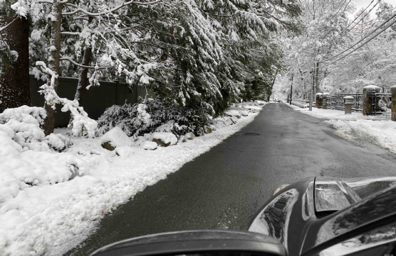 I 10 migliori consigli di guida invernale per viaggiare sicuri e sicuri 