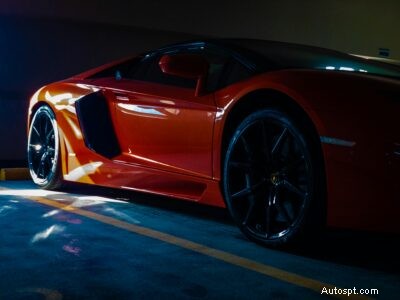 Proteggi la tua auto:colori della vernice resistenti al sole per prevenire lo sbiadimento 