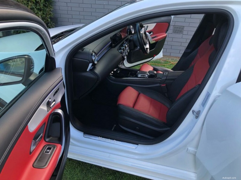 Guida rapida e semplice per rimuovere le macchie dall auto in modo sicuro 