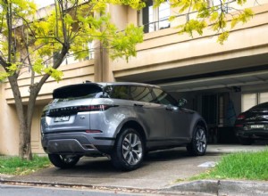 Quanto spesso dovresti lavare la tua auto? Guida esperta per una manutenzione ottimale 