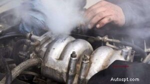 Come rilevare e riparare le perdite di vuoto dell auto in modo sicuro:una guida passo passo 
