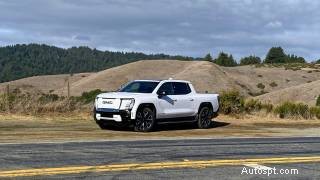 Recensione GMC Sierra EV Denali 2025:potenza, versatilità e autonomia di 460 miglia 