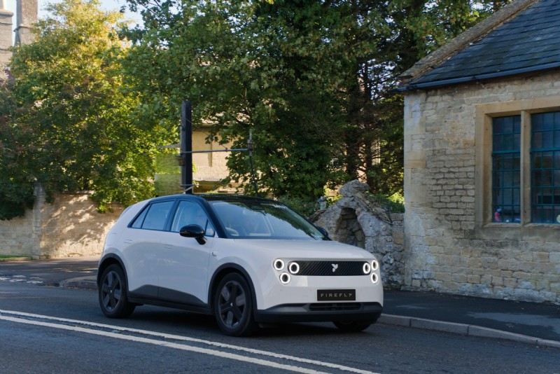 Firefly di NIO lancia la produzione RHD, espandendo la portata globale 