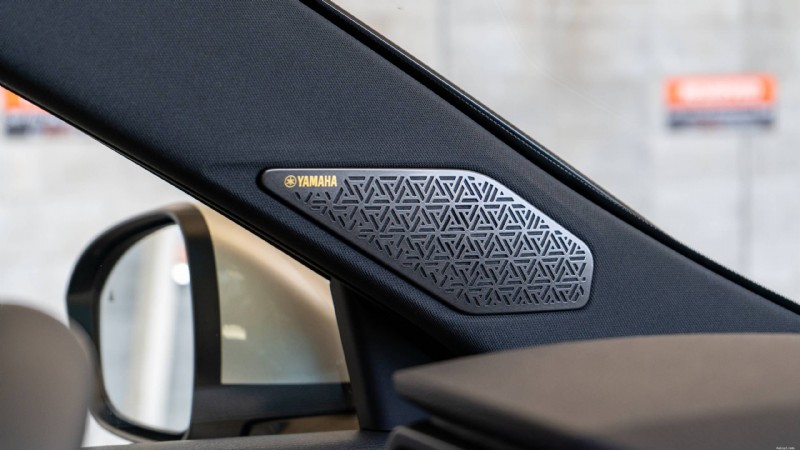 Recensione Mitsubishi Outlander 2026:SUV a tre file lussuoso e pratico per famiglie urbane 