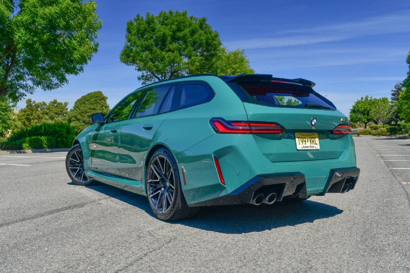 BMW M5 Touring PHEV 2025:recensione di una settimana di prestazioni reali 