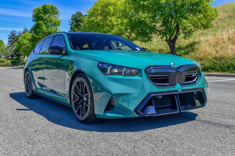 BMW M5 Touring PHEV 2025:recensione di una settimana di prestazioni reali 