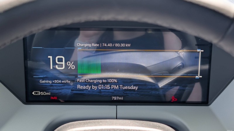 Recensione Chevy Bolt RS del 2027:esperienza di pendolarismo e perché si distingue 