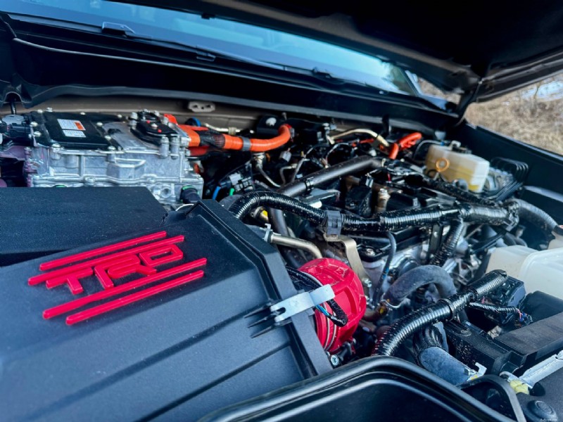 Perché la Toyota Tacoma TRD del 2026 supera la Trailhunter:5 vantaggi chiave 