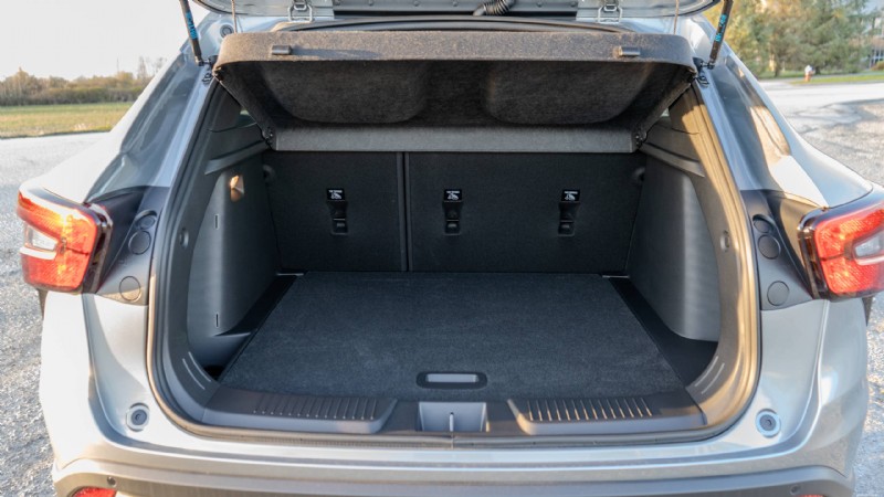 Recensione Chevrolet Trax 2026:un piccolo SUV intelligente e conveniente per i guidatori urbani 