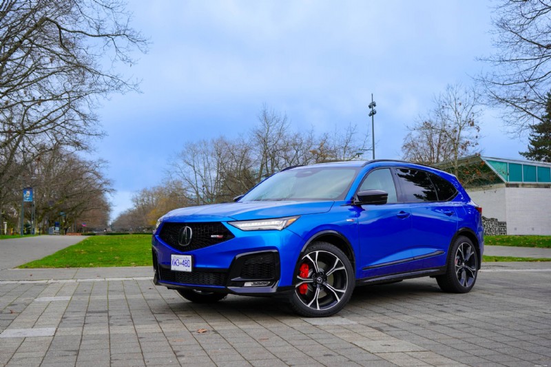 2026 Genesis GV80 Coupé vs Acura MDX Type S:una recensione completa del SUV di lusso 
