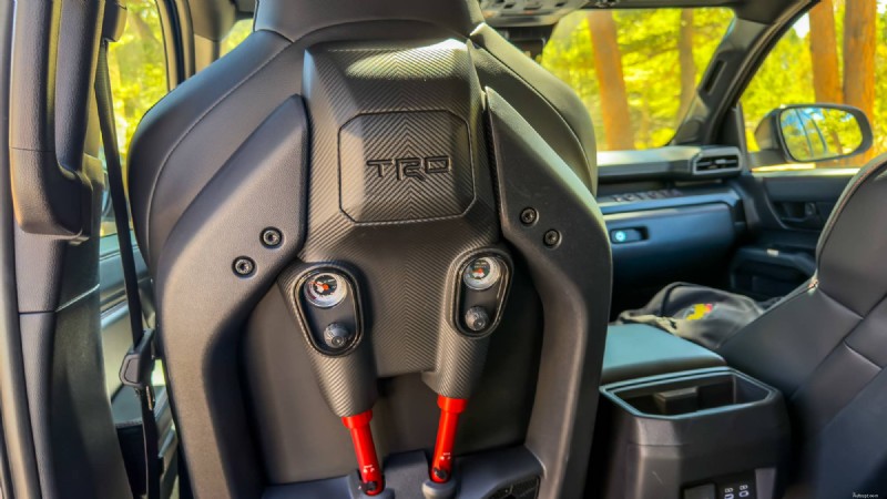 Frontier vs Tacoma:quale camion fuoristrada vince? 