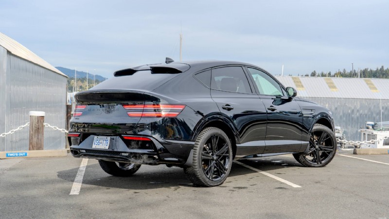 Recensione Genesis GV80 Coupe Prestige Black 2026:lusso, design e prestazioni reali 
