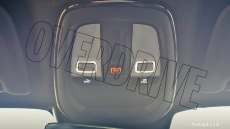 Interni standard della Volvo XC40 Recharge 2022:design e caratteristiche premium 