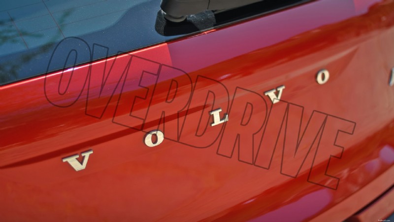Volvo XC40 Recharge Standard 2022 – Panoramica degli esterni 