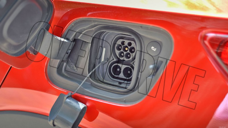 Volvo XC40 Recharge Standard 2022 – Panoramica degli esterni 