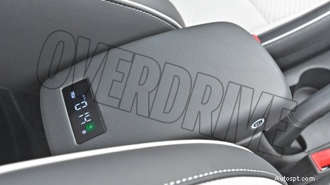 Hyundai Venue 2022 1.2 Kappa MT SX – Recensione degli interni bicolore 