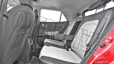 Hyundai Venue 2022 1.2 Kappa MT SX – Recensione degli interni bicolore 