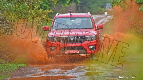 Mahindra Scorpio-N 2022 Z8L benzina – Manuale a 6 marce, esterni eleganti 