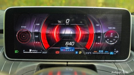 Interni Mercedes‑Benz Classe C C200 2022:lusso, comfort e design all avanguardia 