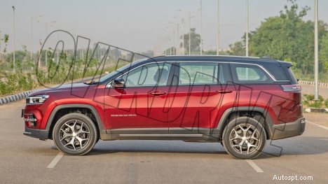 Esplora gli esterni Jeep Meridian 2022 Limited:design premium e prestazioni robuste 