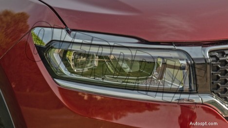 Esplora gli esterni Jeep Meridian 2022 Limited:design premium e prestazioni robuste 