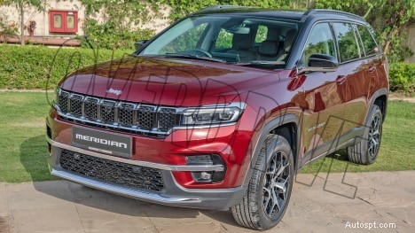 Esplora gli esterni Jeep Meridian 2022 Limited:design premium e prestazioni robuste 