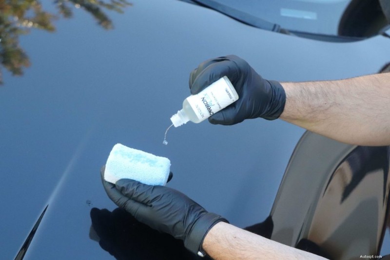 Spiegazione del rivestimento in ceramica:vantaggi, svantaggi e come protegge la tua auto 