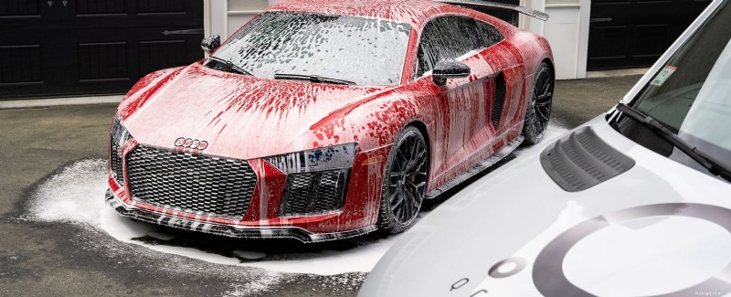 Presentazione dei nuovi furgoni Mobile Detailing di Q:cura dell auto premium in movimento 