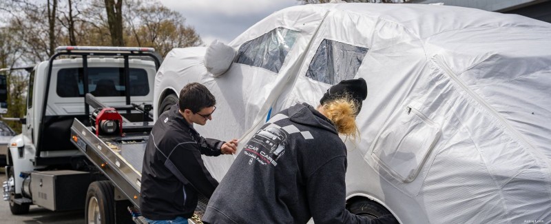Porsche Cayenne S consegnata:protezione in plastica dal concessionario a casa tua 