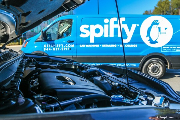 Cura dell auto dopo un viaggio su strada dopo l estate:consigli comprovati per ripristinare brillantezza e prestazioni 