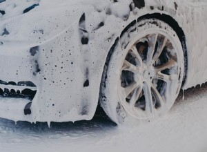 La spiegazione della schiuma di neve:pulisci in sicurezza la tua auto con la scienza 