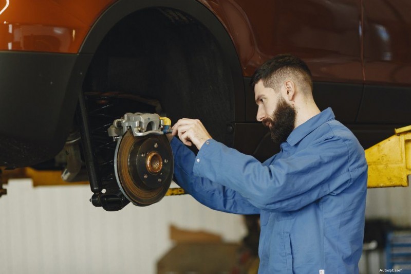 La migliore cura dei freni e del rotore:consigli professionali da C&S Auto Repair 