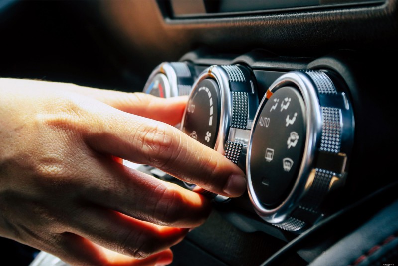10 consigli estivi degli esperti per la cura dell auto per mantenere il tuo veicolo senza intoppi 