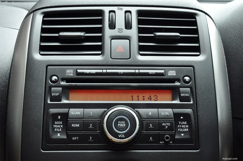 Perché l autoradio si accende ma non produce alcun suono:cause comuni e soluzioni rapide 