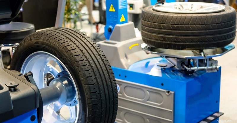 Perché la tua auto trema a una velocità superiore a 60 miglia orarie (e come risolverla) 