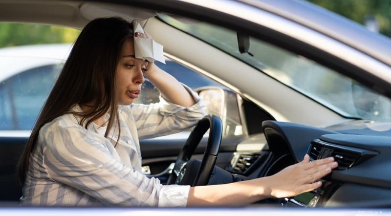 Bandiere rosse quando il pressostato CA della tua auto si guasta:problemi di alta o bassa pressione 