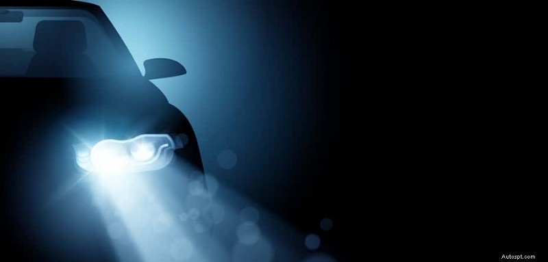 Scegliere le luci giuste:spiegazione di anabbaglianti, abbaglianti e fendinebbia 