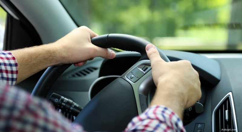 Identificazione delle valvole di controllo dell olio difettose:sintomi, diagnosi e costi di sostituzione per i solenoidi VVT 