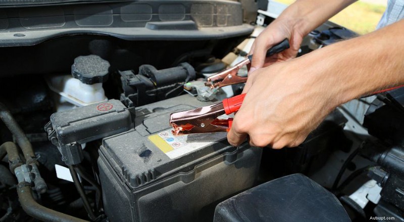 Perché i cavi jumper fumano? Suggerimenti sicuri per prevenire danni 