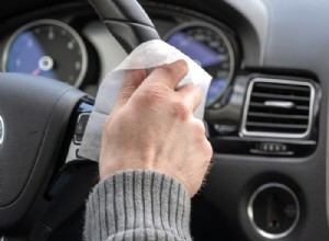 Perché il volante è il punto più sporco della tua auto 