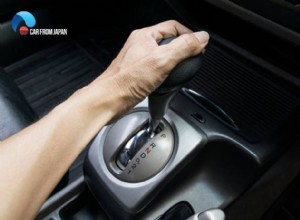 Come eseguire un burnout in un auto automatica:rischi, legalità e consigli per la sicurezza 