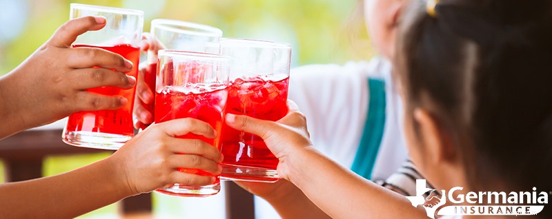 Rinfrescati con le bevande estive adatte a tutta la famiglia:deliziose ricette per tutte le età 
