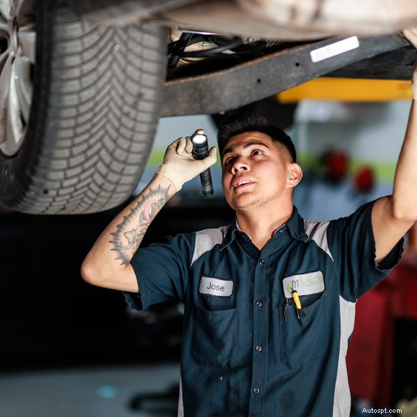 Servizio automobilistico locale affidabile - Avalon Motor Sports, Denver 