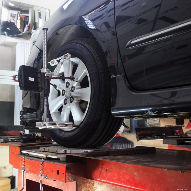 German Car Care:spiegazione dei servizi di manutenzione e riparazione 