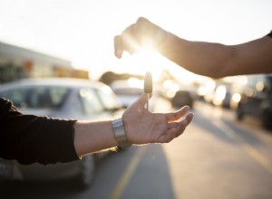 Scegliere tra una permuta e un auto da rottamare:quale opzione massimizza il tuo valore 