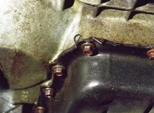 Perché la tua auto sussulta mentre rallenta? Cause, diagnosi e soluzioni 