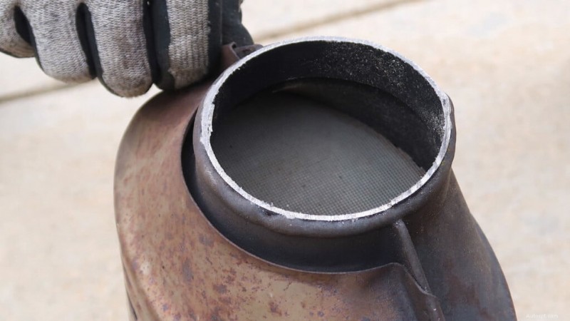 Quali sono le cause del tintinnio al minimo? Cause comuni e soluzioni rapide per la tua auto 