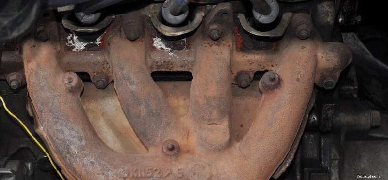Quali sono le cause dei rumori di colpi nel motore della tua auto e come risolverli 